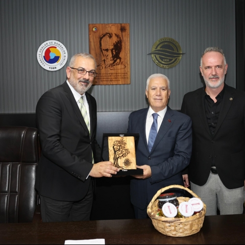 Bursa Büyükşehir Belediye Başkanı Mustafa Bozbey'den Odamıza Ziyaret